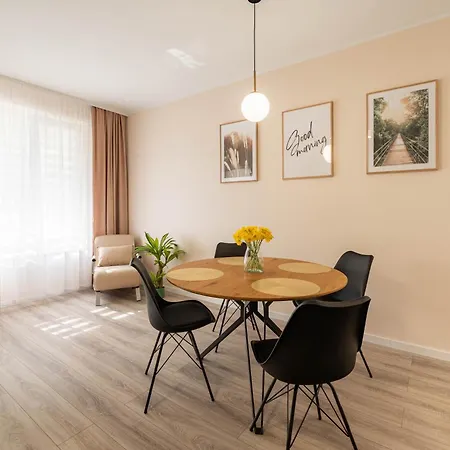 Sunline 3 Apartment *